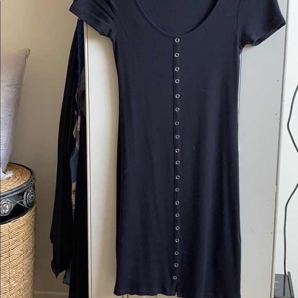 Basic LBD - Picture 4 of 4